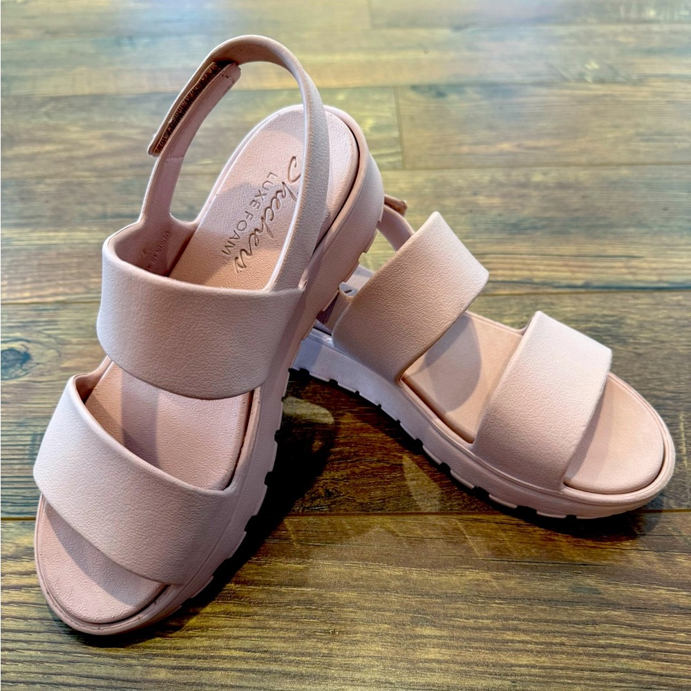 Skechers Luxe Foam Sandals
